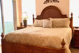 5550 Heron Point Dr, Naples, FL 34108 - Photo 9