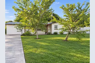 114 Alcala Ct, Lehigh Acres, FL 33936 - Photo 3