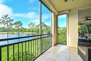 2764 Tiburon Blvd E, Naples, FL 34109 - Photo 5
