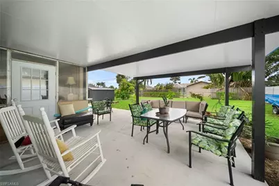 1216 SE 21st Pl, Cape Coral, FL 33990 - Photo 23