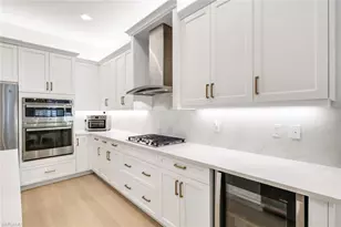 12255 Bonnet Dr, Naples, FL 34120 - Photo 11