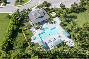 2306 Marquesa Cir, Naples, FL 34112 - Photo 3