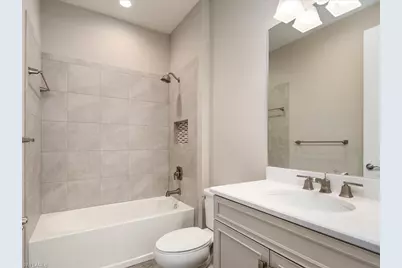 2306 Marquesa Cir, Naples, FL 34112 - Photo 25