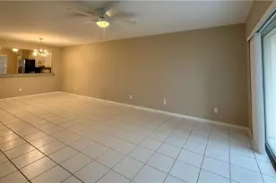9640 Victoria Ln, Naples, FL 34109 - Photo 9