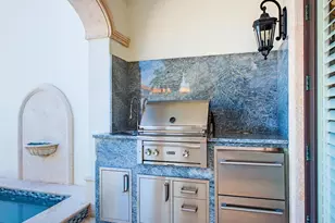 221 Harbour Dr, Naples, FL 34103 - Photo 11