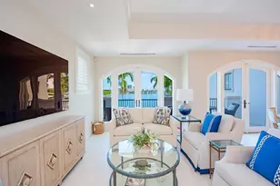 221 Harbour Dr, Naples, FL 34103 - Photo 15