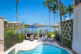 221 Harbour Dr, Naples, FL 34103 - Photo 7
