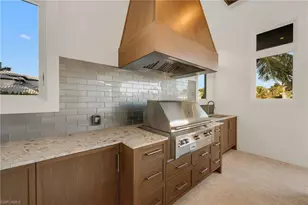 1935 5th St S, Naples, FL 34102 - Photo 9