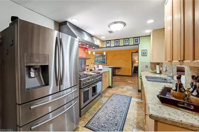 511 Eastwood Dr, Naples, FL 34110 - Photo 11