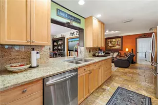 511 Eastwood Dr, Naples, FL 34110 - Photo 13
