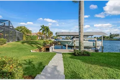 123 Newport Dr, Naples, FL 34114 - Photo 3