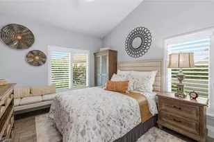 123 Newport Dr, Naples, FL 34114 - Photo 11