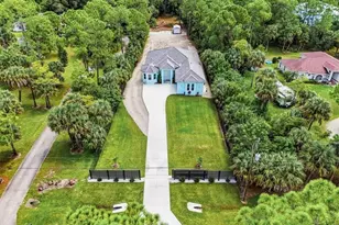 1170 17th St SW, Naples, FL 34117 - Photo 23