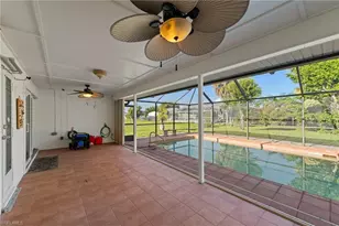 702 SE 10th Ave, Cape Coral, FL 33990 - Photo 29