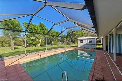 702 SE 10th Ave, Cape Coral, FL 33990 - Photo 27