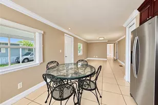 164 Cape Sable Dr, Naples, FL 34104 - Photo 7