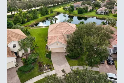 2133 Fairmont Ln, Naples, FL 34120 - Photo 3