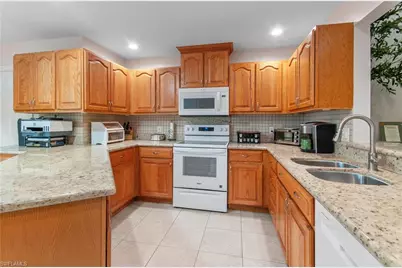 6041 Westbourgh Dr, Naples, FL 34112 - Photo 7
