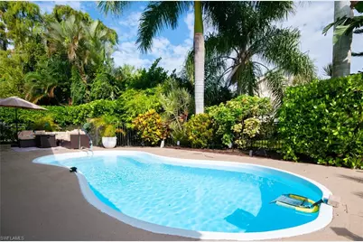 6041 Westbourgh Dr, Naples, FL 34112 - Photo 37