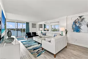 10420 Gulf Shore Dr, Naples, FL 34108 - Photo 13