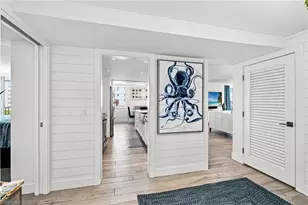 10420 Gulf Shore Dr, Naples, FL 34108 - Photo 11