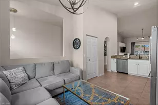 6295 Wilshire Pines Cir, Naples, FL 34109 - Photo 13