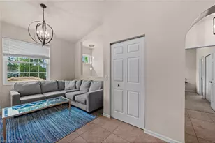 6295 Wilshire Pines Cir, Naples, FL 34109 - Photo 15