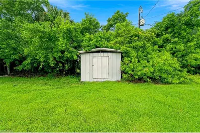3055 53rd St SW, Naples, FL 34116 - Photo 31