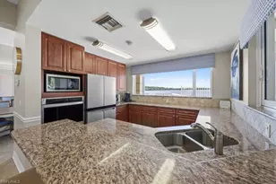 1899 Piccadilly Circus, Naples, FL 34112 - Photo 41