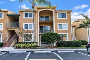 1180 Wildwood Lakes Blvd, Naples, FL 34104 - Photo 11