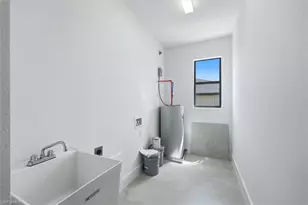 19 NW 25th St, Cape Coral, FL 33993 - Photo 43