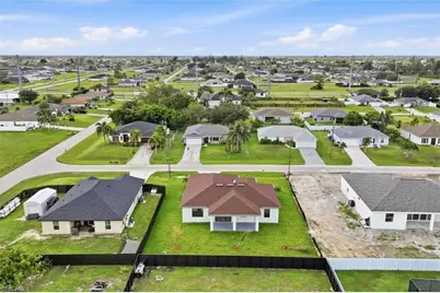 19 NW 25th St, Cape Coral, FL 33993 - Photo 9