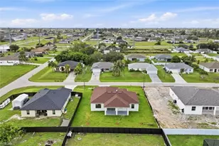 19 NW 25th St, Cape Coral, FL 33993 - Photo 9