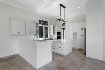 1609 Chinaberry Way, Naples, FL 34105 - Photo 9