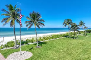 10691 Gulf Shore Dr, Naples, FL 34108 - Photo 41