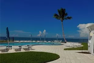 1717 Gulf Shore Blvd N, Naples, FL 34102 - Photo 37