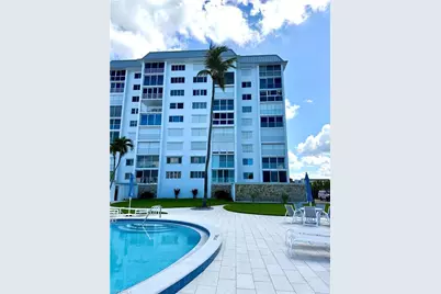 1717 Gulf Shore Blvd N #101, Naples, FL 34102 - Photo 5