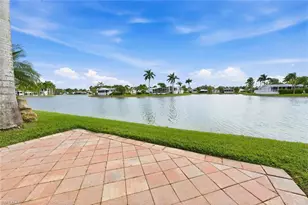 1055 Diamond Lake Cir, Naples, FL 34114 - Photo 27
