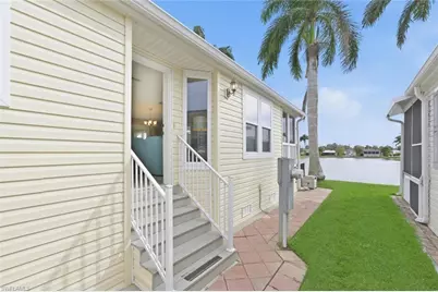 1055 Diamond Lake Cir, Naples, FL 34114 - Photo 3