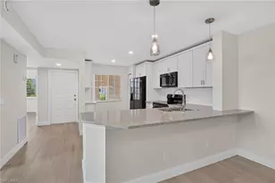 7707 Jewel Ln, Naples, FL 34109 - Photo 7