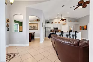1727 SE 8th Ave, Cape Coral, FL 33990 - Photo 11