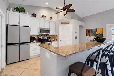 1727 SE 8th Ave, Cape Coral, FL 33990 - Photo 13