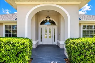 1727 SE 8th Ave, Cape Coral, FL 33990 - Photo 7