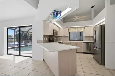 6040 Lake Grasmere Way, Fort Myers, FL 33908 - Photo 17