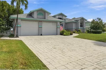 6040 Lake Grasmere Way, Fort Myers, FL 33908 - Photo 3