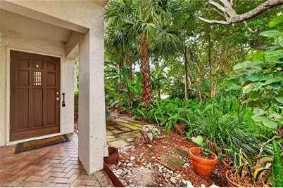 3370 10th St N #1301, Naples, FL 34103 - Photo 3