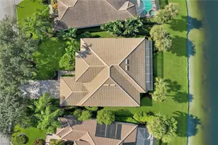 8737 Mustang Island Cir, Naples, FL 34113 - Photo 37