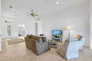 8737 Mustang Island Cir, Naples, FL 34113 - Photo 19