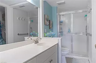 1051 Foxfire Ln, Naples, FL 34104 - Photo 23