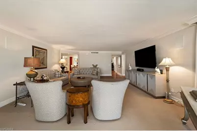 10691 Gulf Shore Dr #200, Naples, FL 34108 - Photo 15